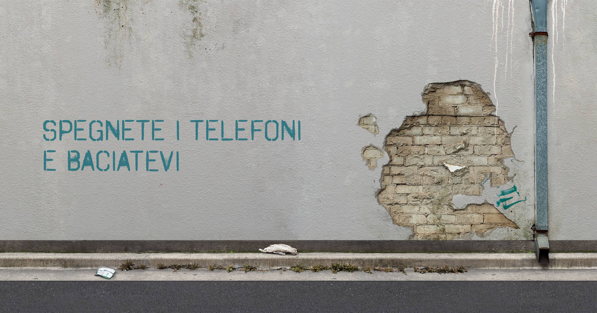 spegnete i telefoni e baciatevi